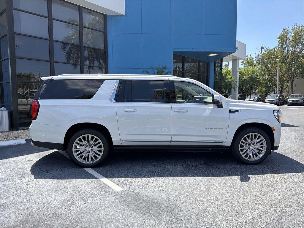 used 2024 GMC Yukon XL car, priced at $70,283