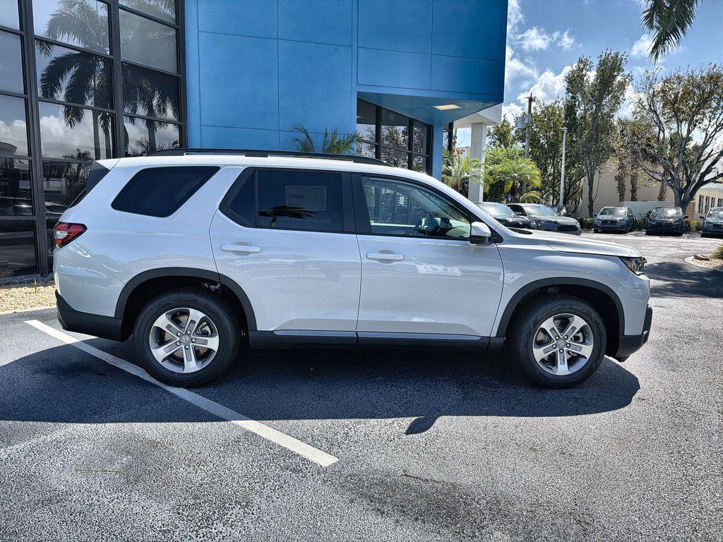 new 2026 Honda Pilot car, priced at $46,603