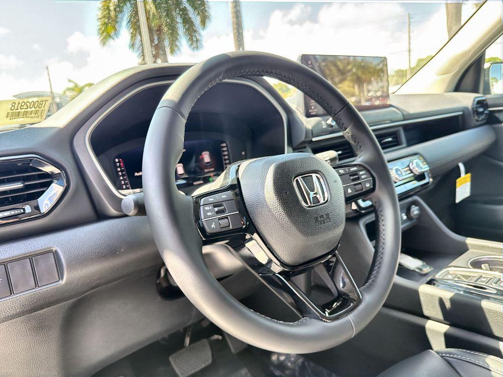 new 2026 Honda Pilot car, priced at $46,603