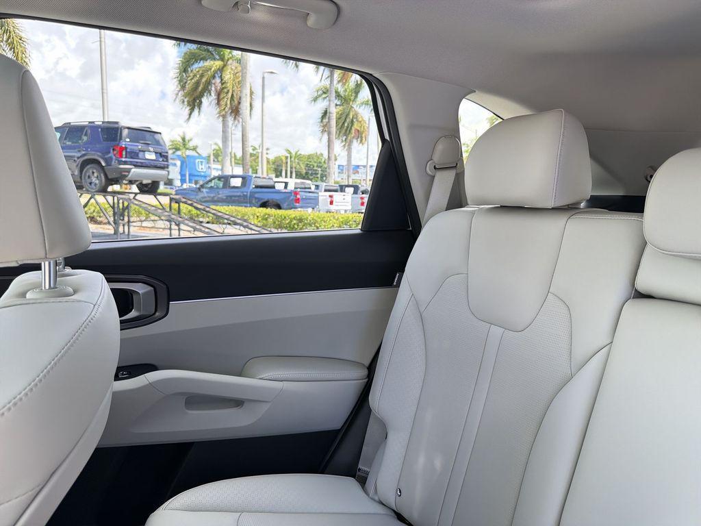 used 2026 Kia Sorento car, priced at $35,678