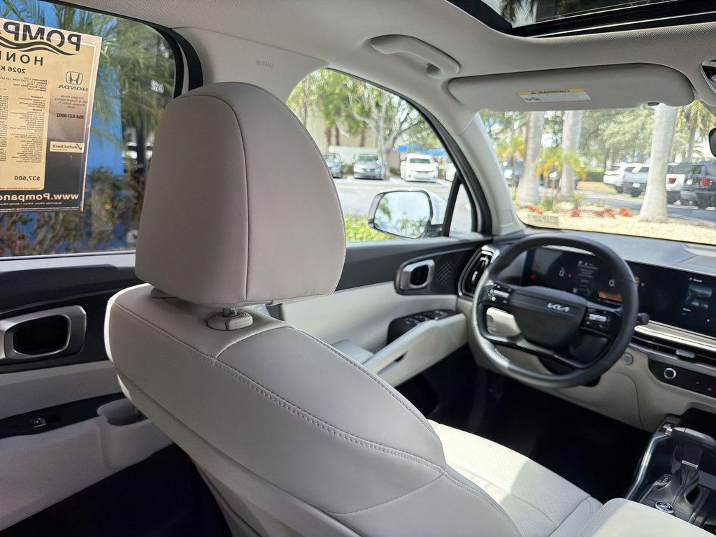 used 2026 Kia Sorento car, priced at $35,678