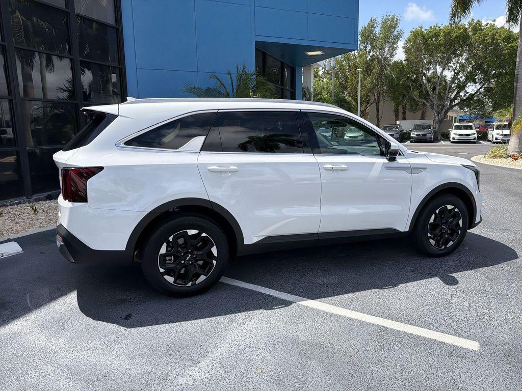 used 2026 Kia Sorento car, priced at $35,678