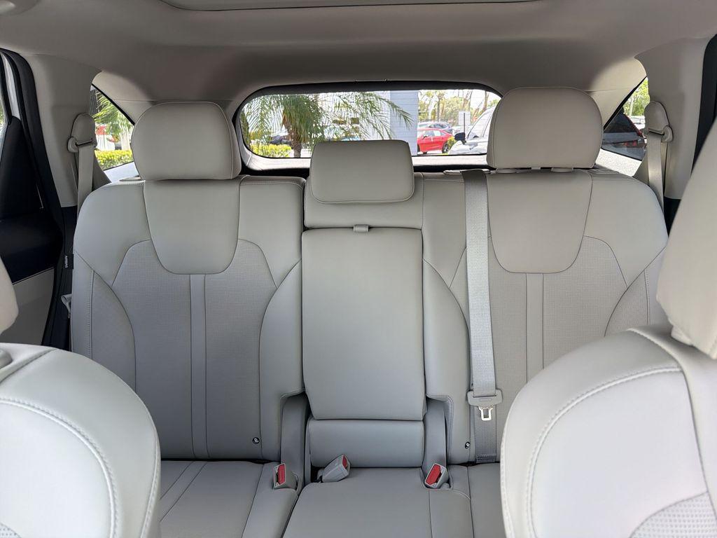 used 2026 Kia Sorento car, priced at $35,678