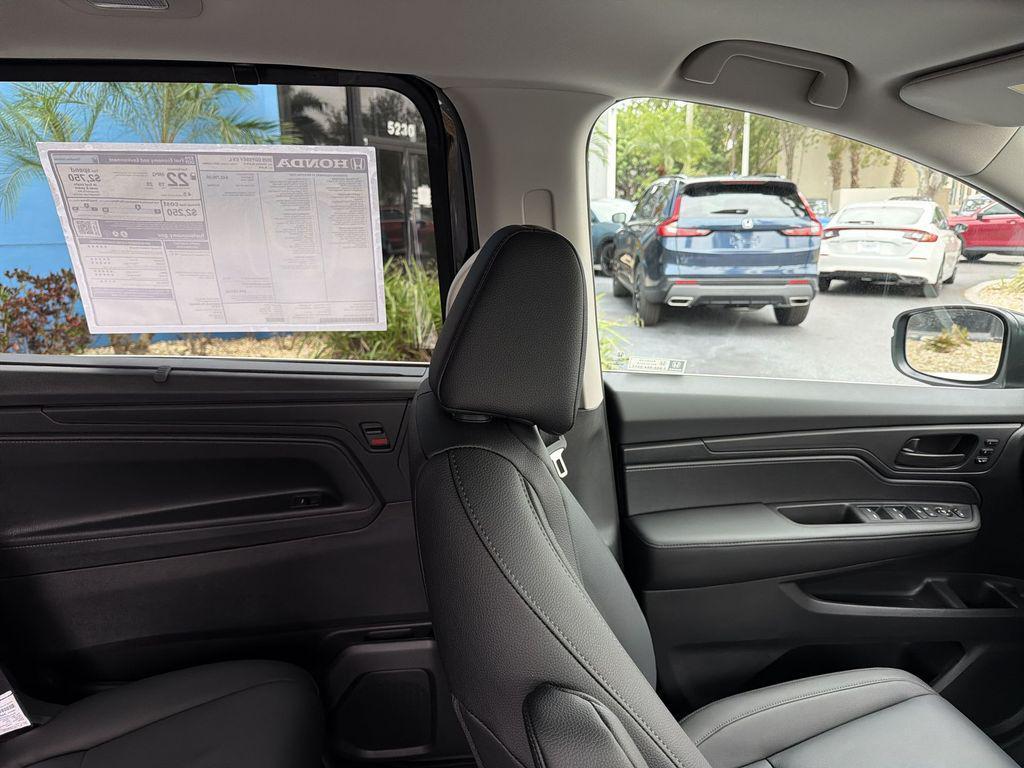 new 2026 Honda Odyssey car, priced at $42,518
