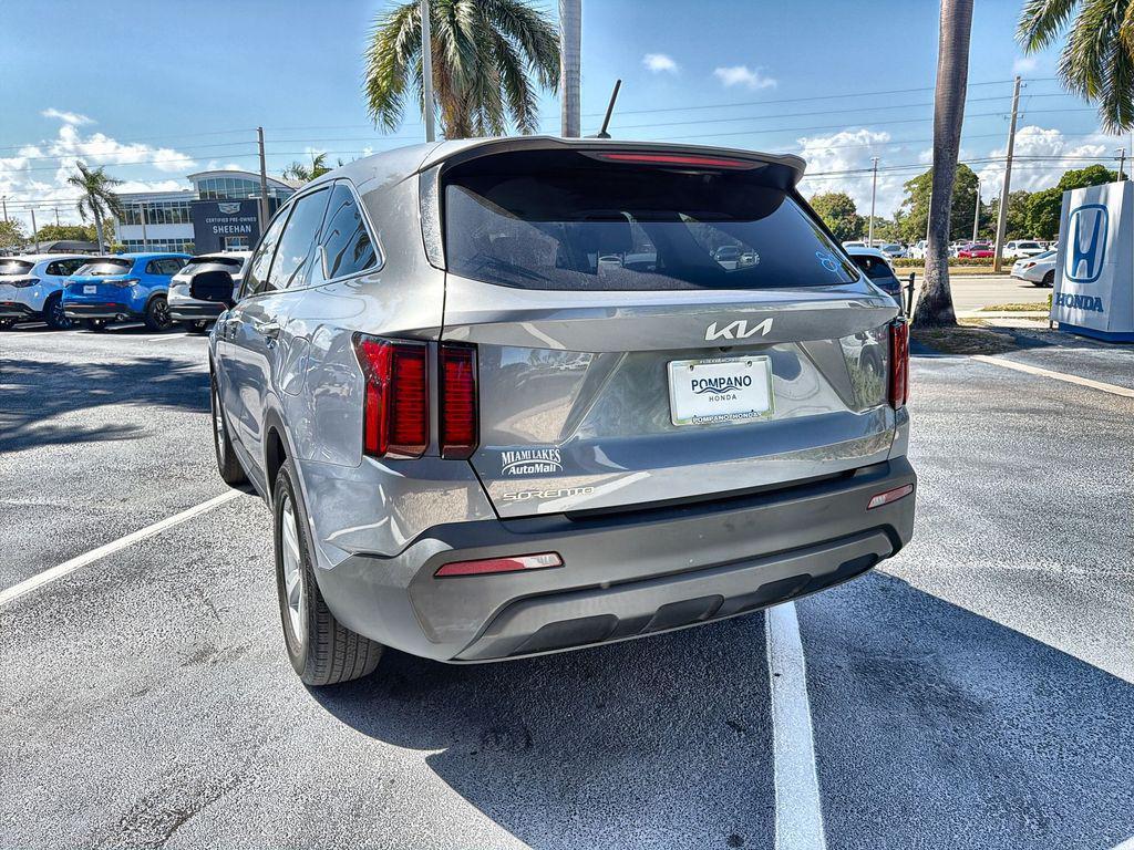 used 2023 Kia Sorento car, priced at $22,846