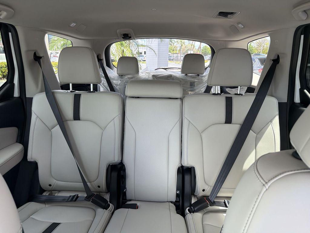 new 2026 Honda Pilot car, priced at $44,587