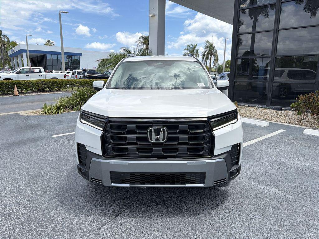 new 2026 Honda Pilot car, priced at $44,587