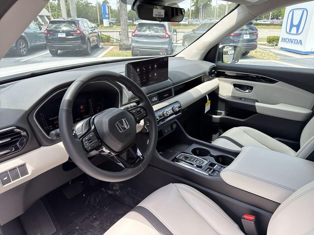 new 2026 Honda Pilot car, priced at $44,587