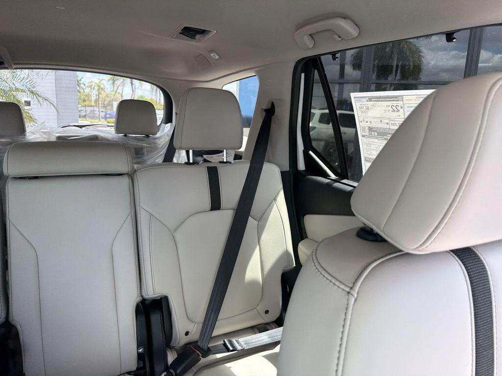 new 2026 Honda Pilot car, priced at $44,587