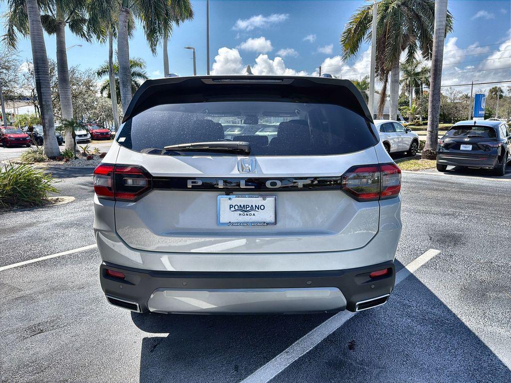 new 2026 Honda Pilot car, priced at $45,307