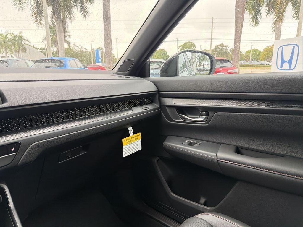 new 2026 Honda CR-V Hybrid car, priced at $39,005