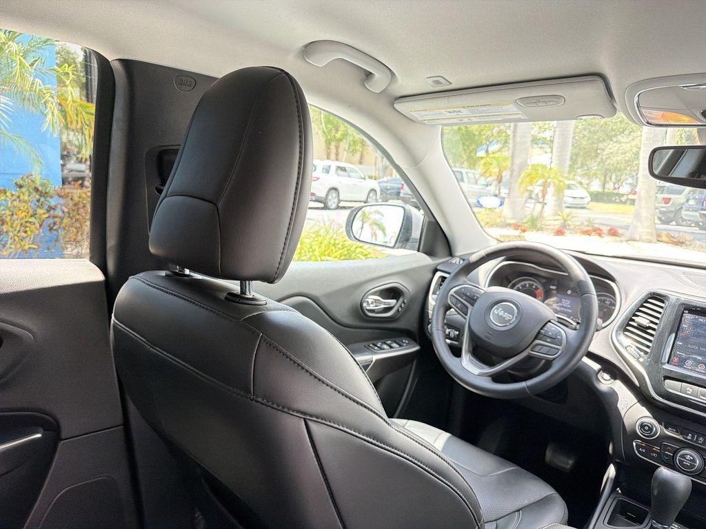 used 2019 Jeep Cherokee car, priced at $19,396