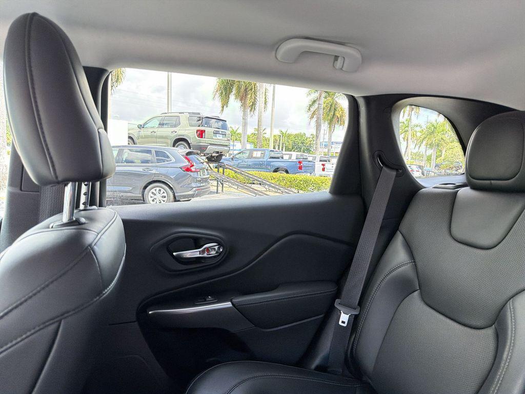 used 2019 Jeep Cherokee car, priced at $19,396