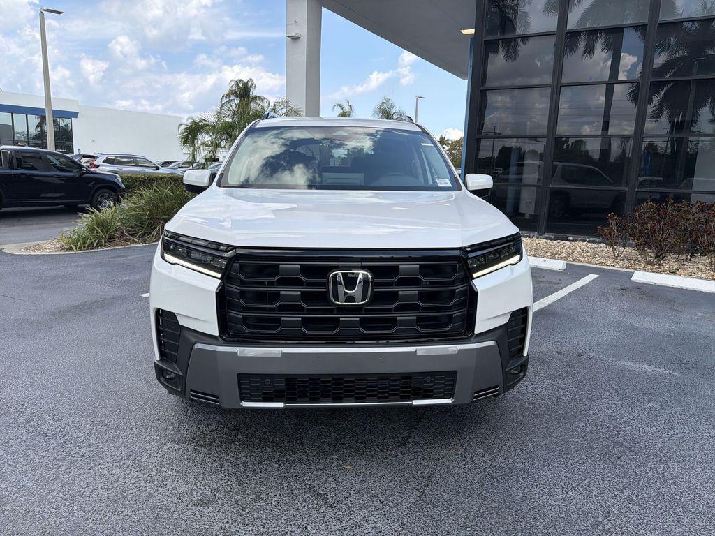 new 2026 Honda Pilot car, priced at $44,587