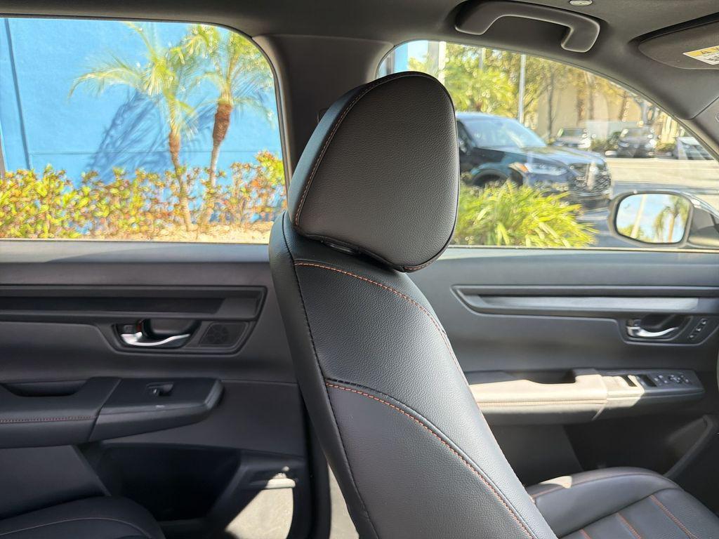 used 2024 Honda CR-V Hybrid car, priced at $32,300