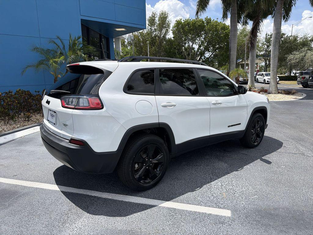 used 2023 Jeep Cherokee car, priced at $25,399
