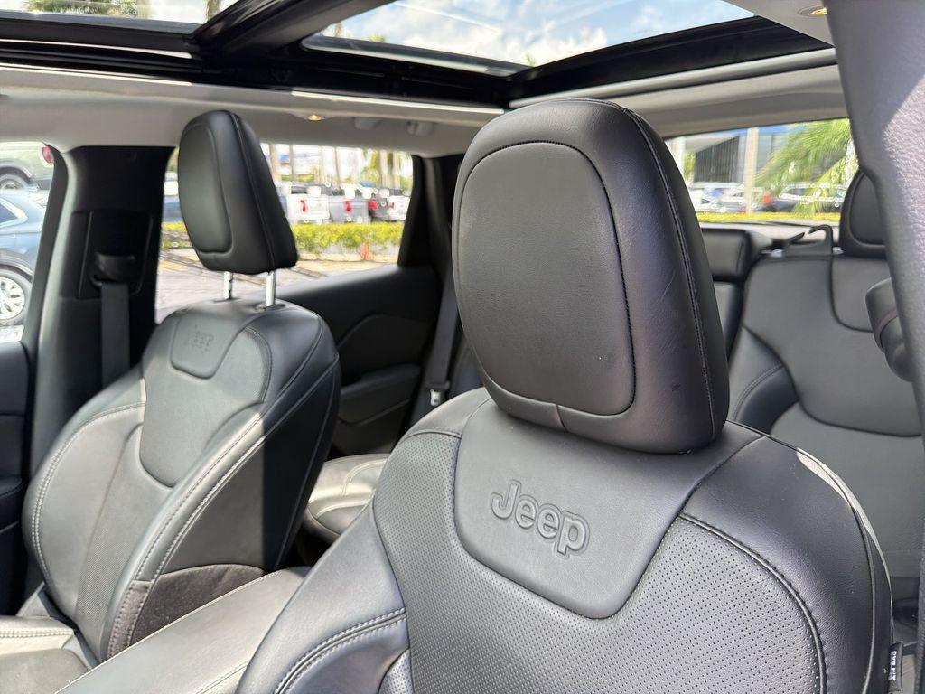 used 2023 Jeep Cherokee car, priced at $25,399