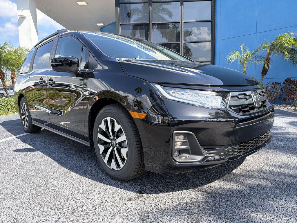 new 2026 Honda Odyssey car, priced at $43,090