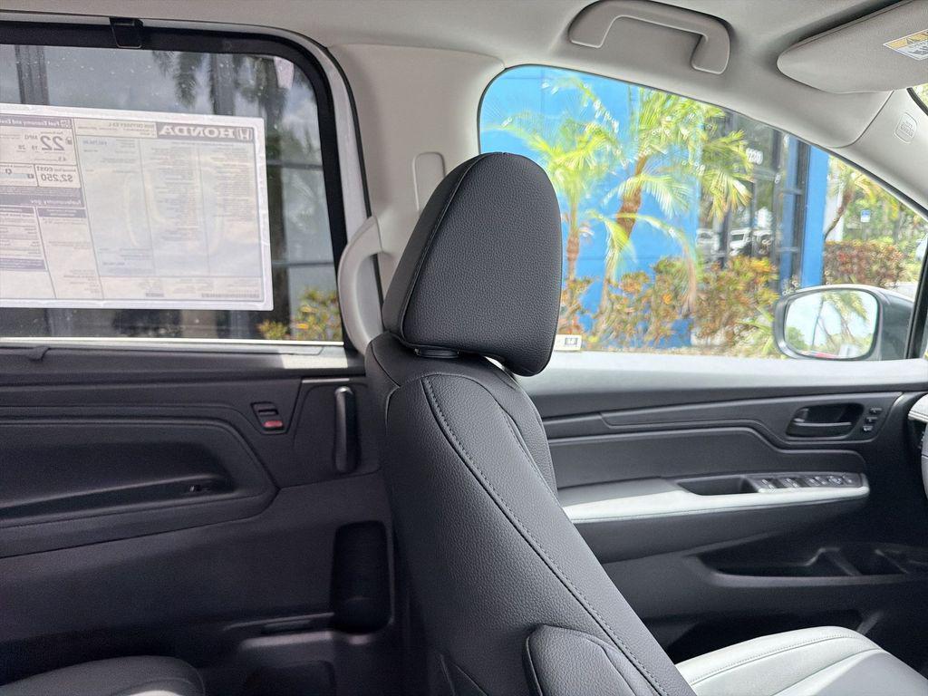 new 2026 Honda Odyssey car, priced at $46,528