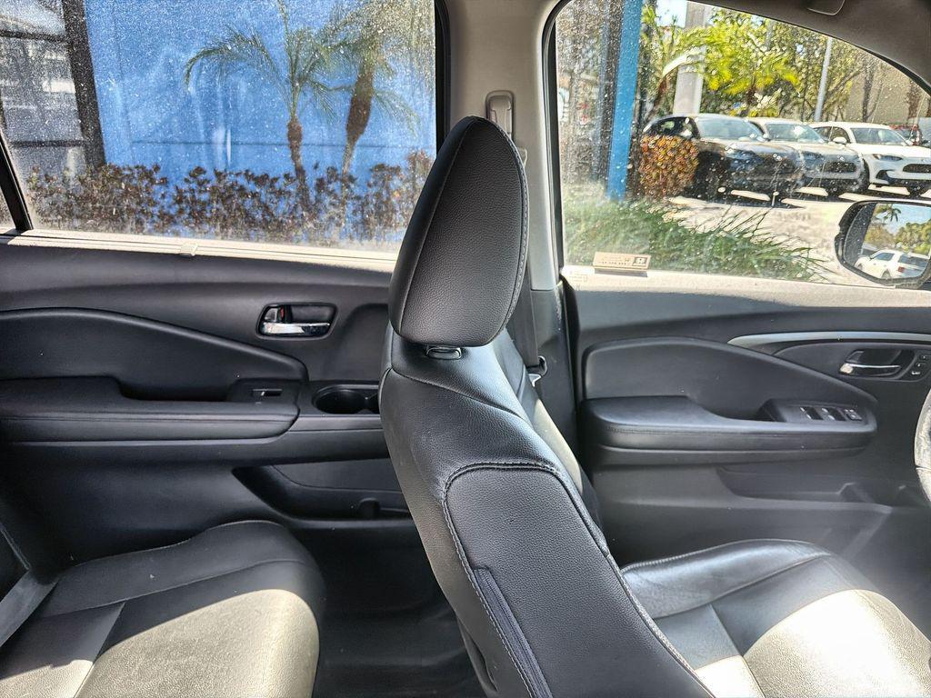 used 2019 Honda Pilot car, priced at $23,962