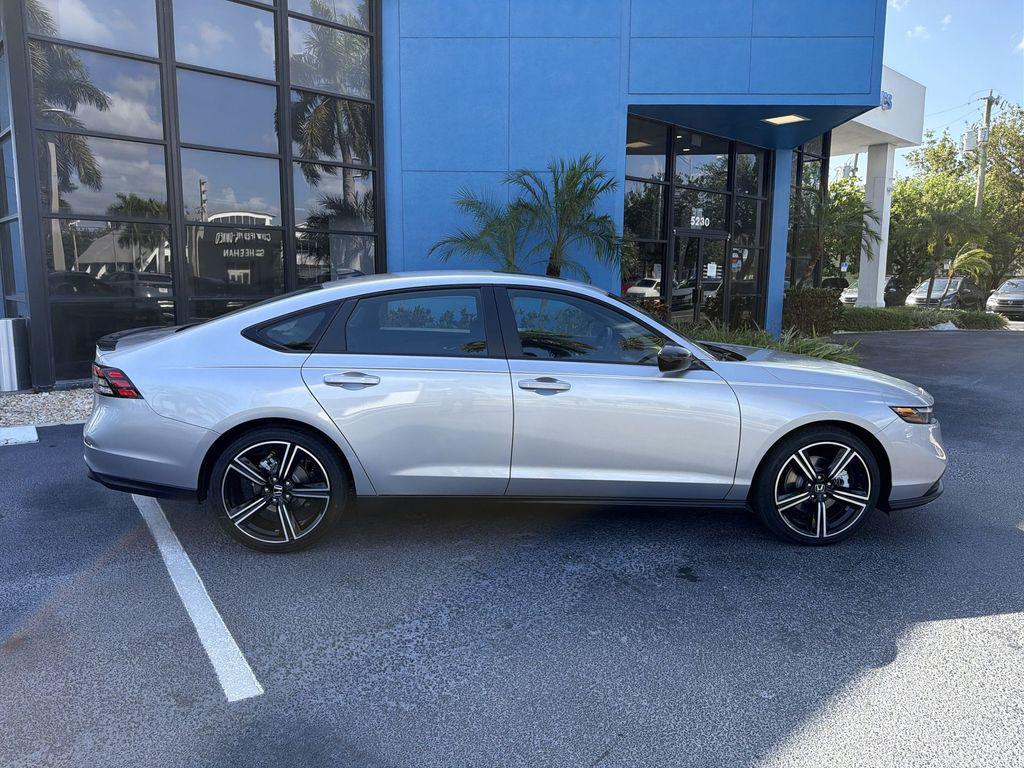 new 2026 Honda Accord Hybrid car, priced at $33,590