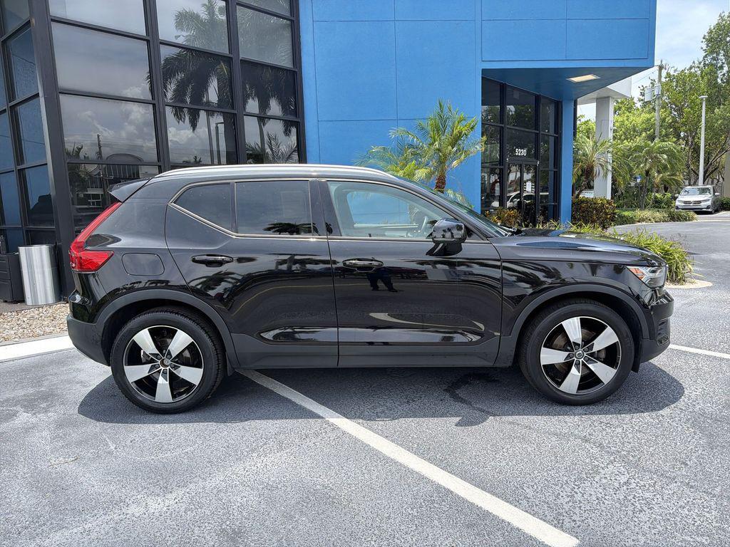 used 2020 Volvo XC40 car, priced at $22,778