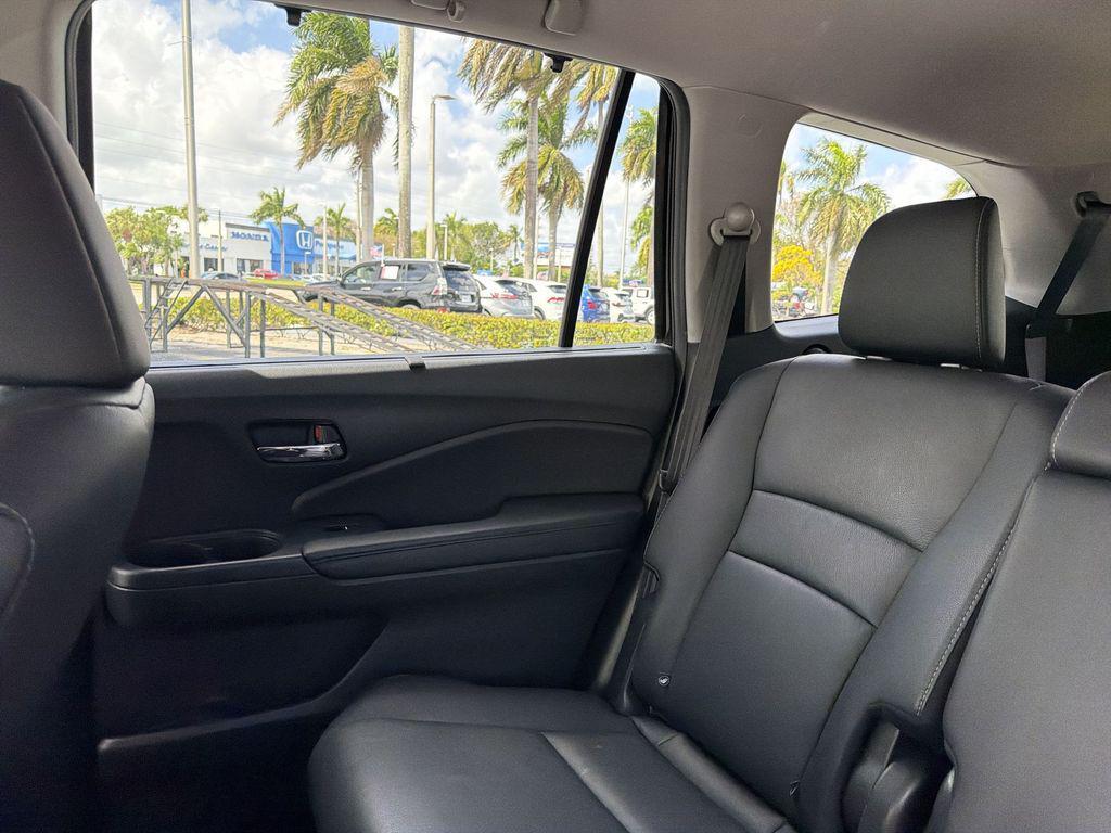 used 2022 Honda Pilot car, priced at $25,003