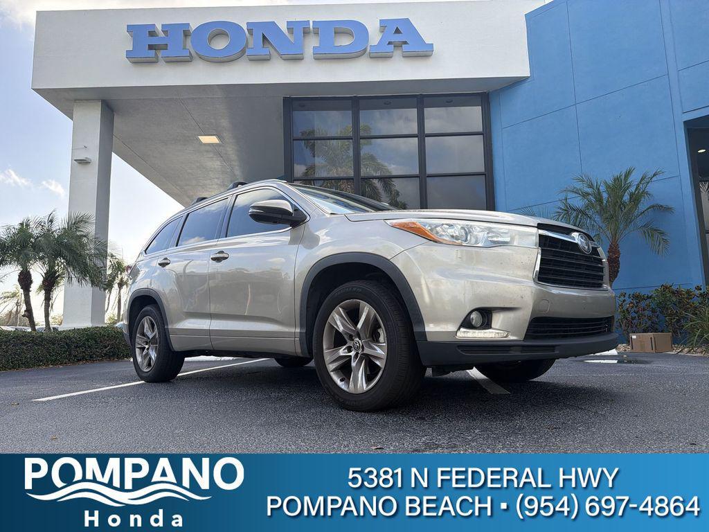 used 2016 Toyota Highlander car, priced at $13,793