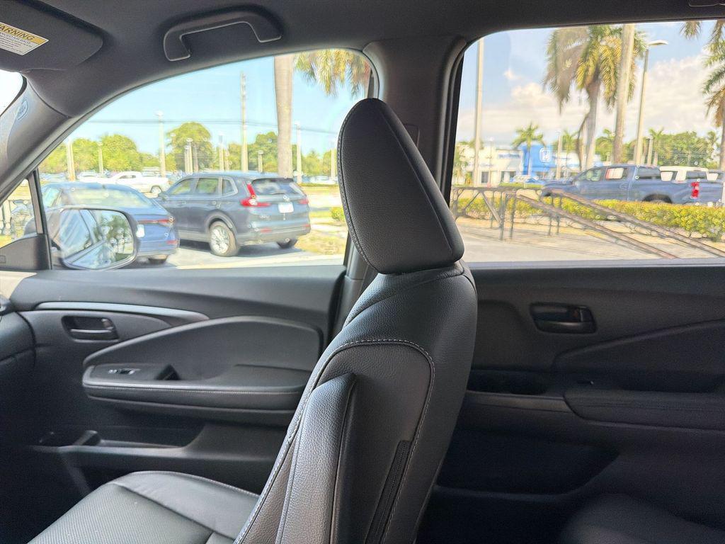 used 2023 Honda Passport car, priced at $31,507