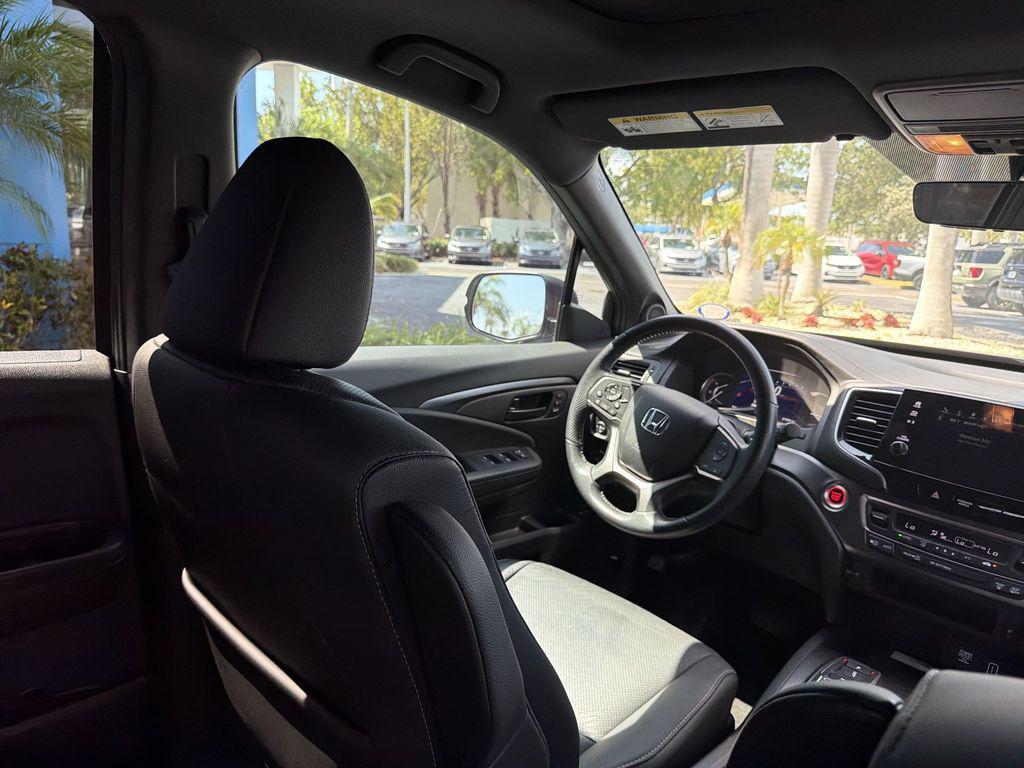 used 2023 Honda Passport car, priced at $31,507