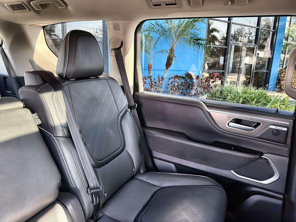 used 2025 INFINITI QX80 car, priced at $65,777