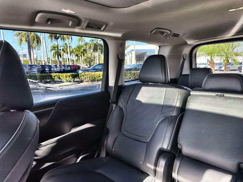 used 2025 INFINITI QX80 car, priced at $65,777