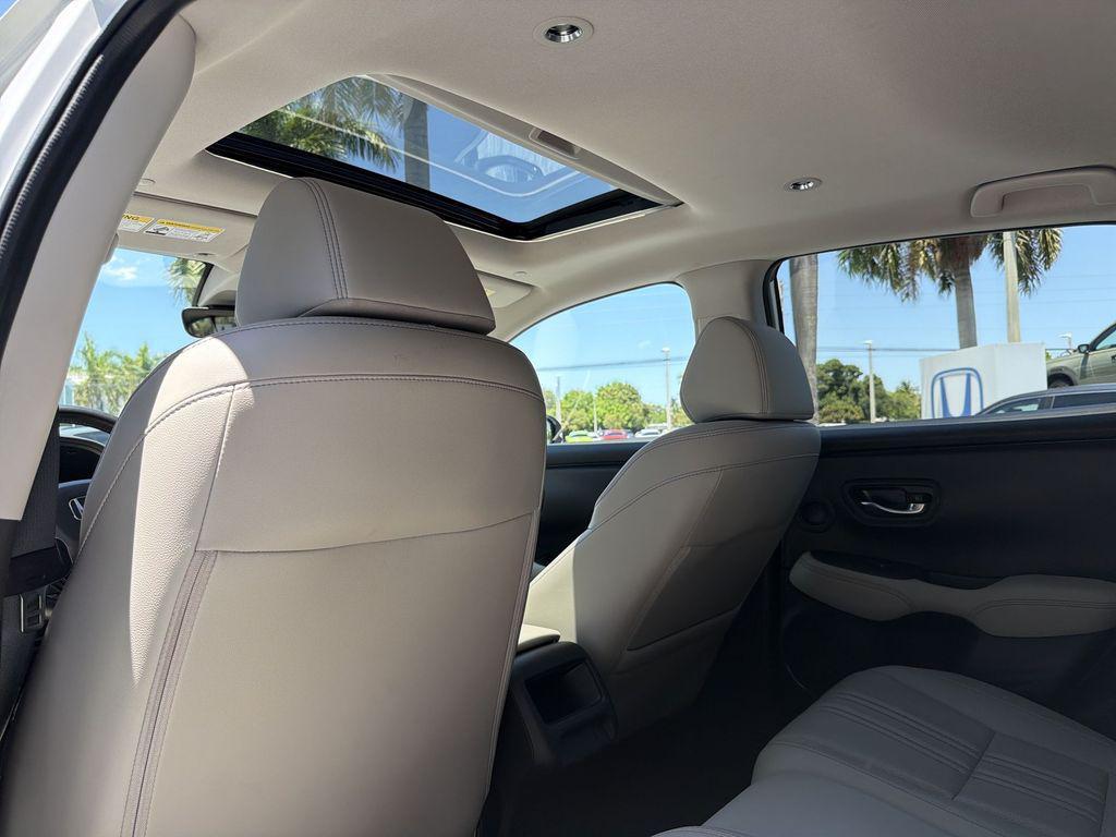 used 2025 Honda HR-V car, priced at $27,807