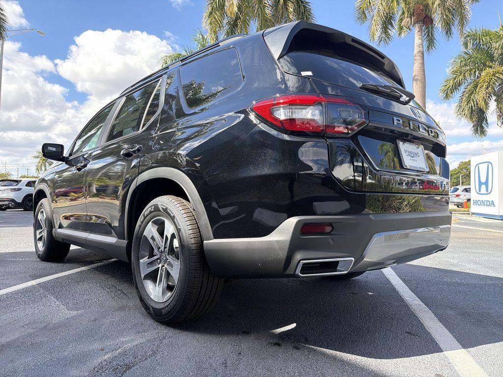 new 2026 Honda Pilot car, priced at $46,166
