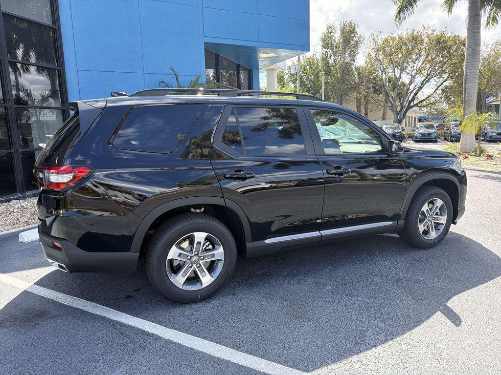 new 2026 Honda Pilot car, priced at $46,166