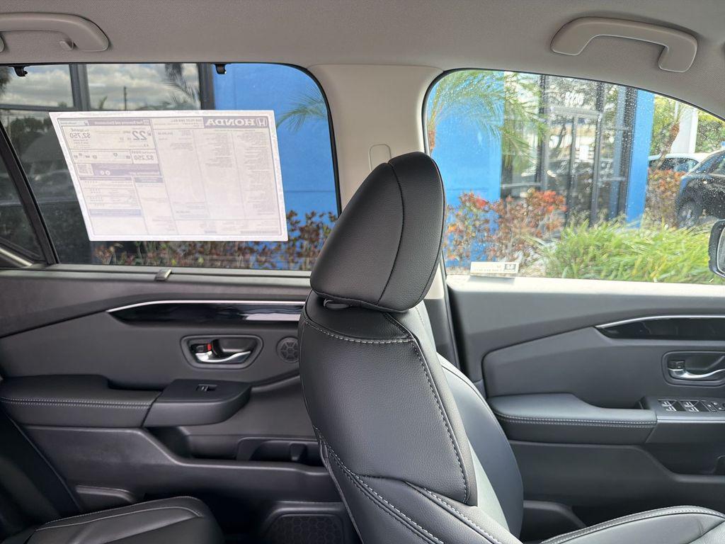 new 2026 Honda Pilot car, priced at $46,166