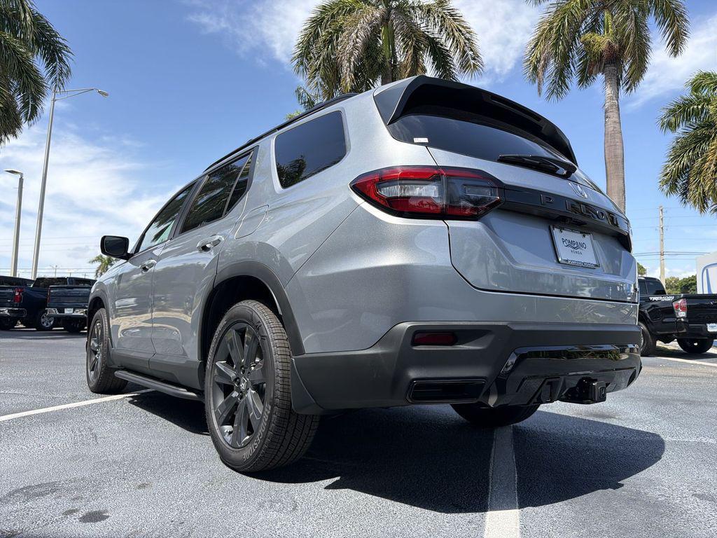 new 2026 Honda Pilot car, priced at $41,942