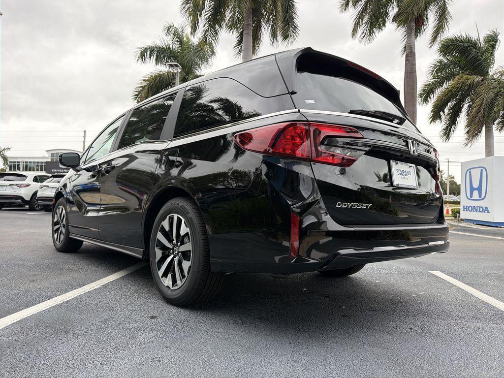 new 2026 Honda Odyssey car, priced at $42,518