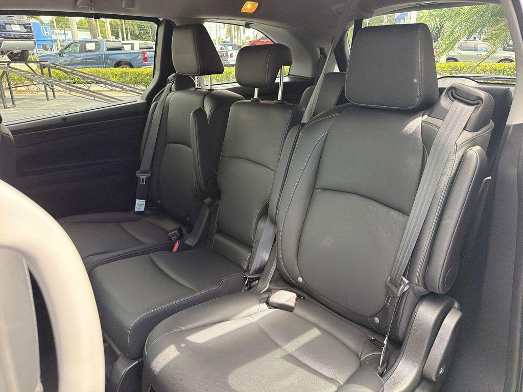 used 2024 Honda Odyssey car, priced at $38,533