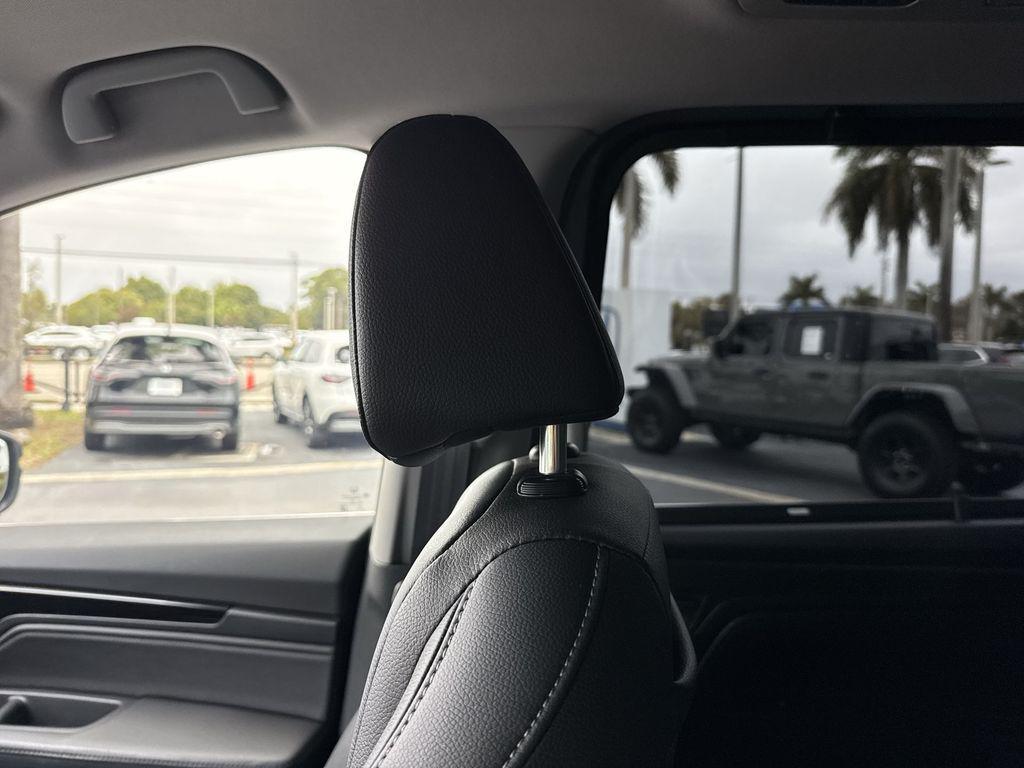 used 2024 Honda Odyssey car, priced at $38,500