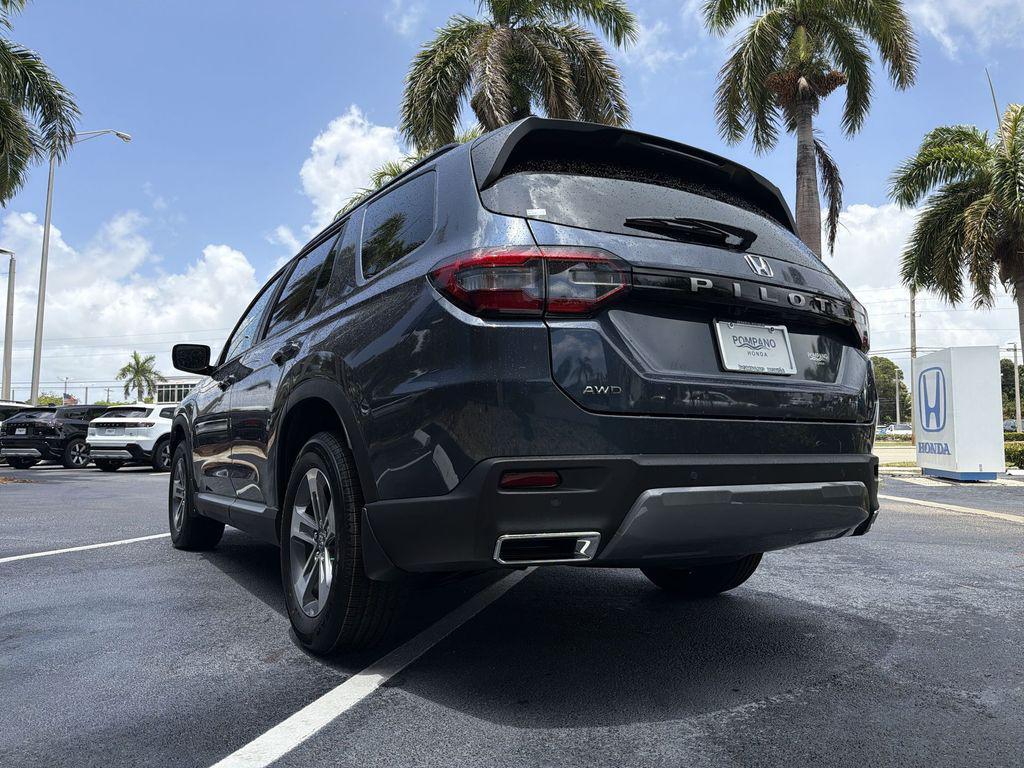 new 2026 Honda Pilot car, priced at $48,141