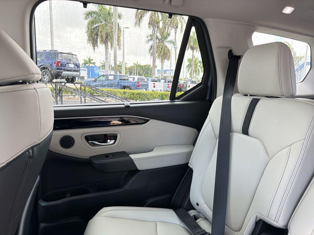 new 2026 Honda Pilot car, priced at $48,141