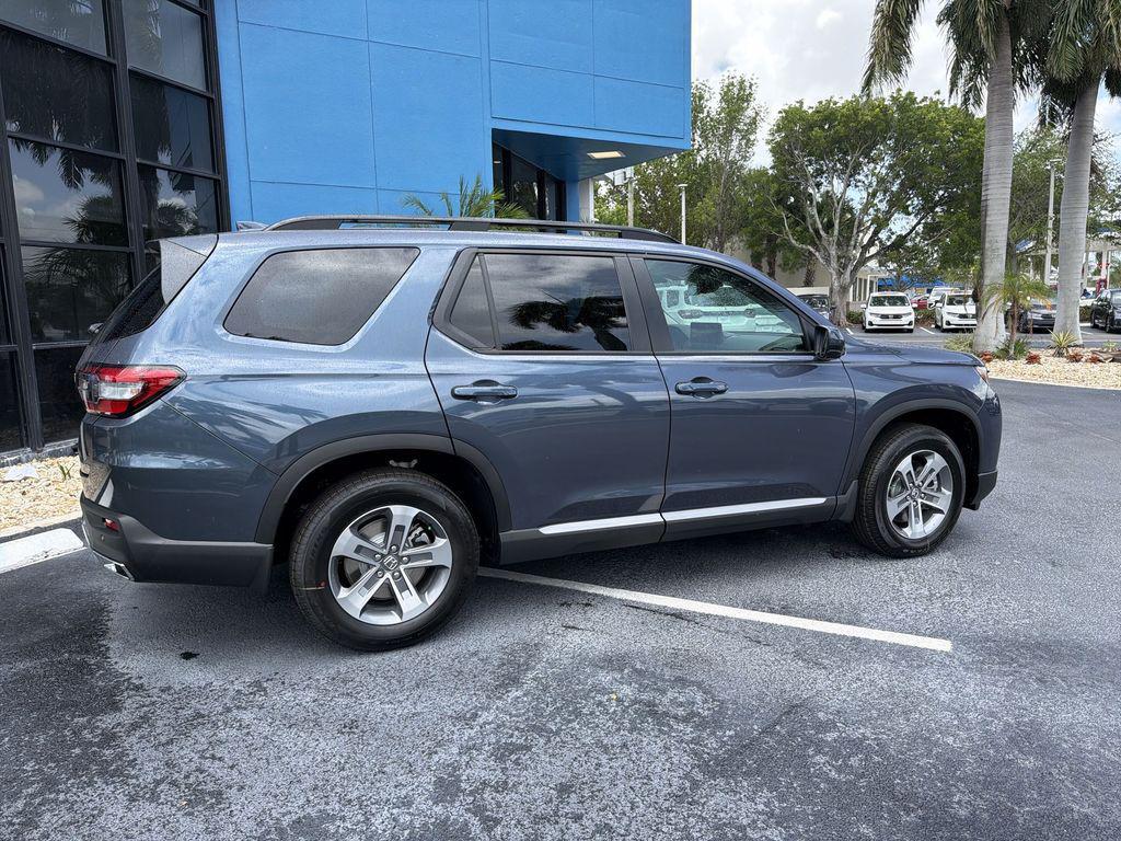 new 2026 Honda Pilot car, priced at $48,141