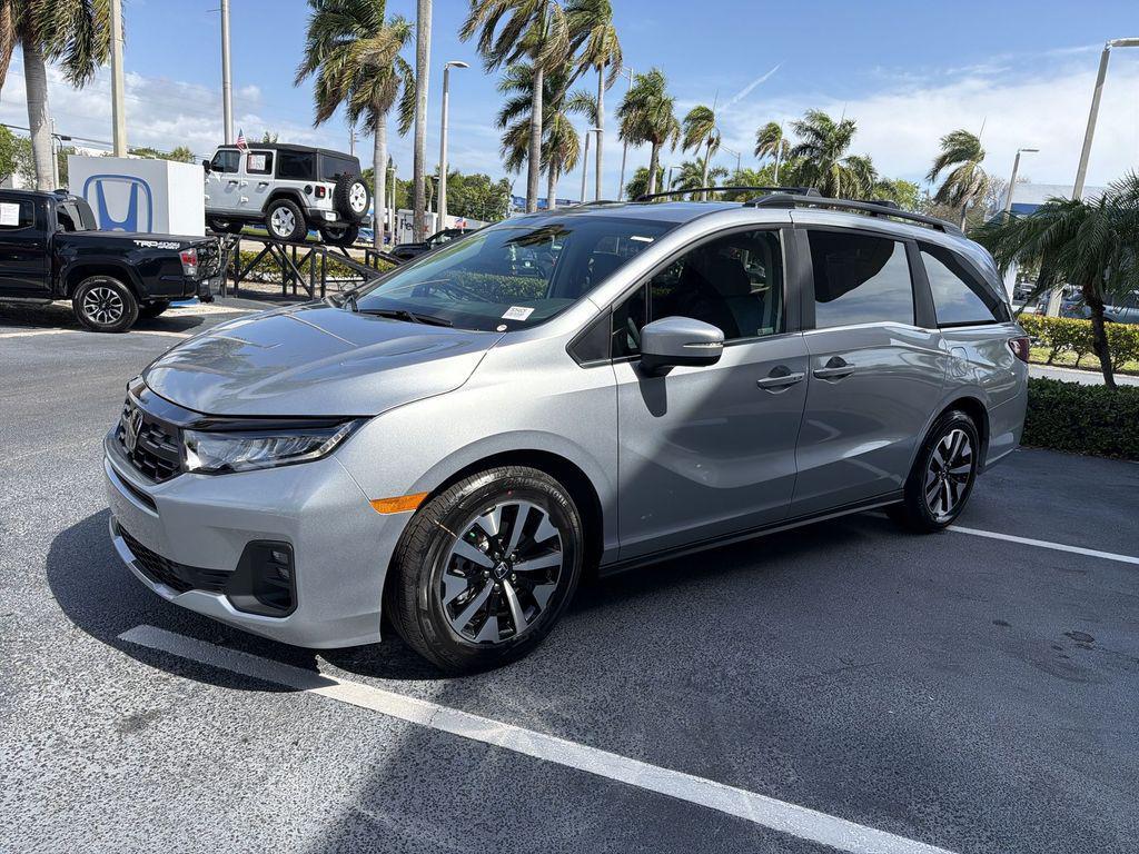 new 2026 Honda Odyssey car, priced at $43,090