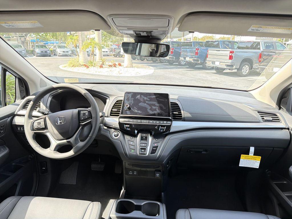new 2026 Honda Odyssey car, priced at $43,090
