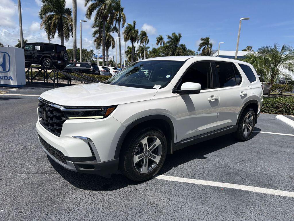 used 2024 Honda Pilot car, priced at $38,731