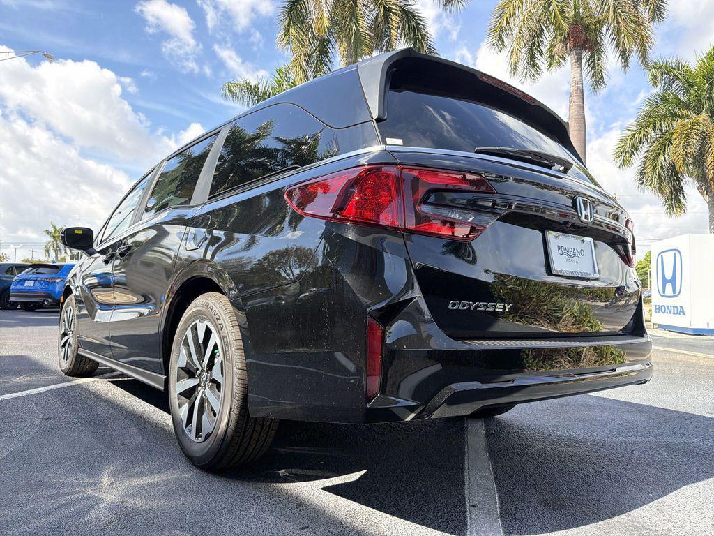 new 2026 Honda Odyssey car, priced at $42,518