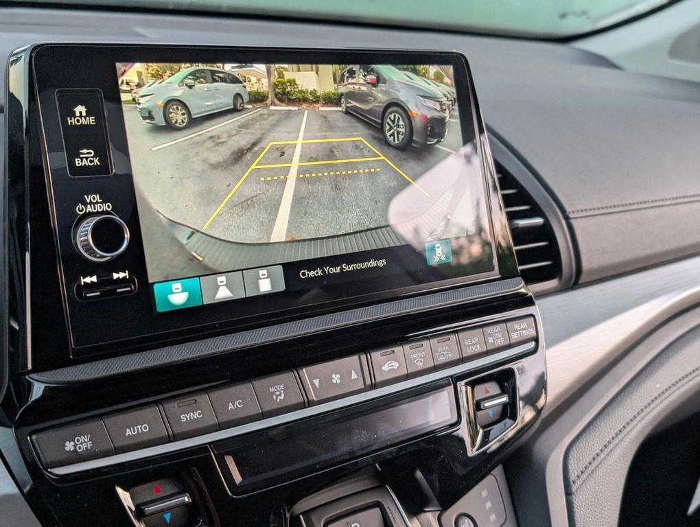 new 2026 Honda Odyssey car, priced at $42,518
