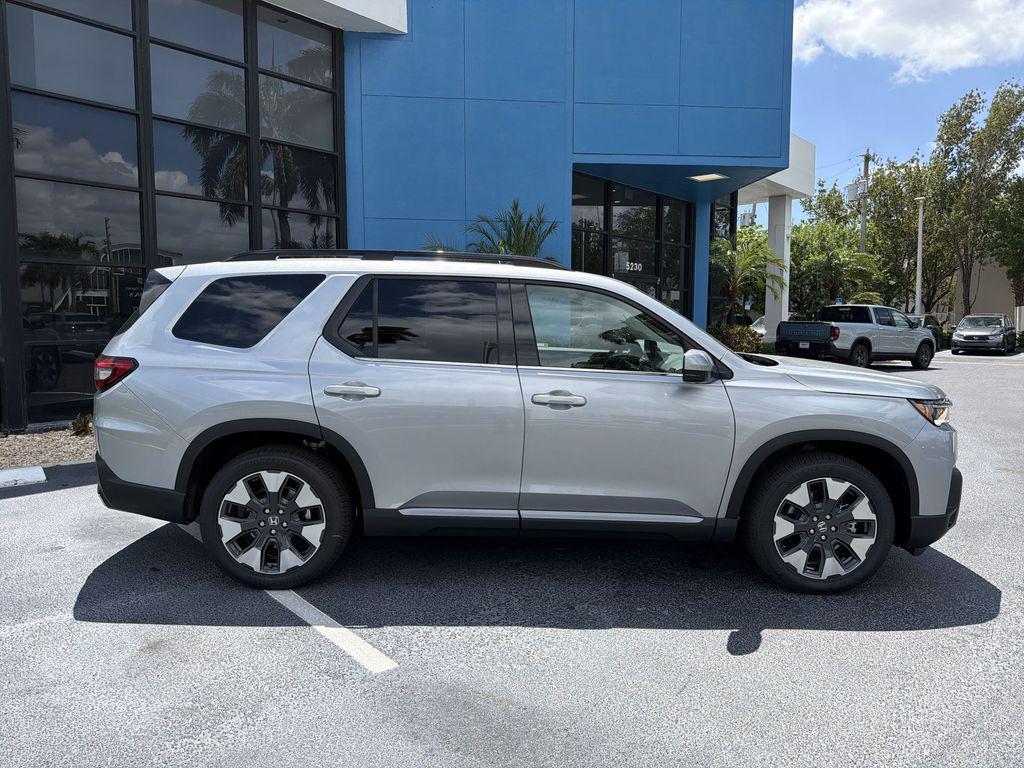 new 2026 Honda Pilot car, priced at $50,486