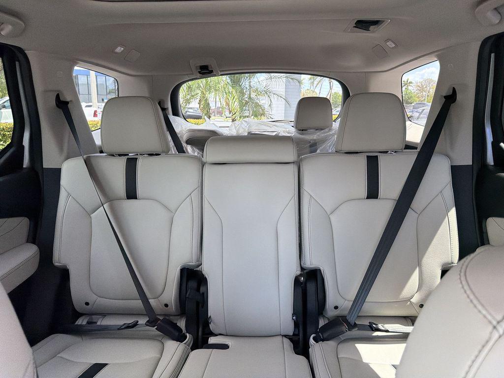 new 2026 Honda Pilot car, priced at $50,486